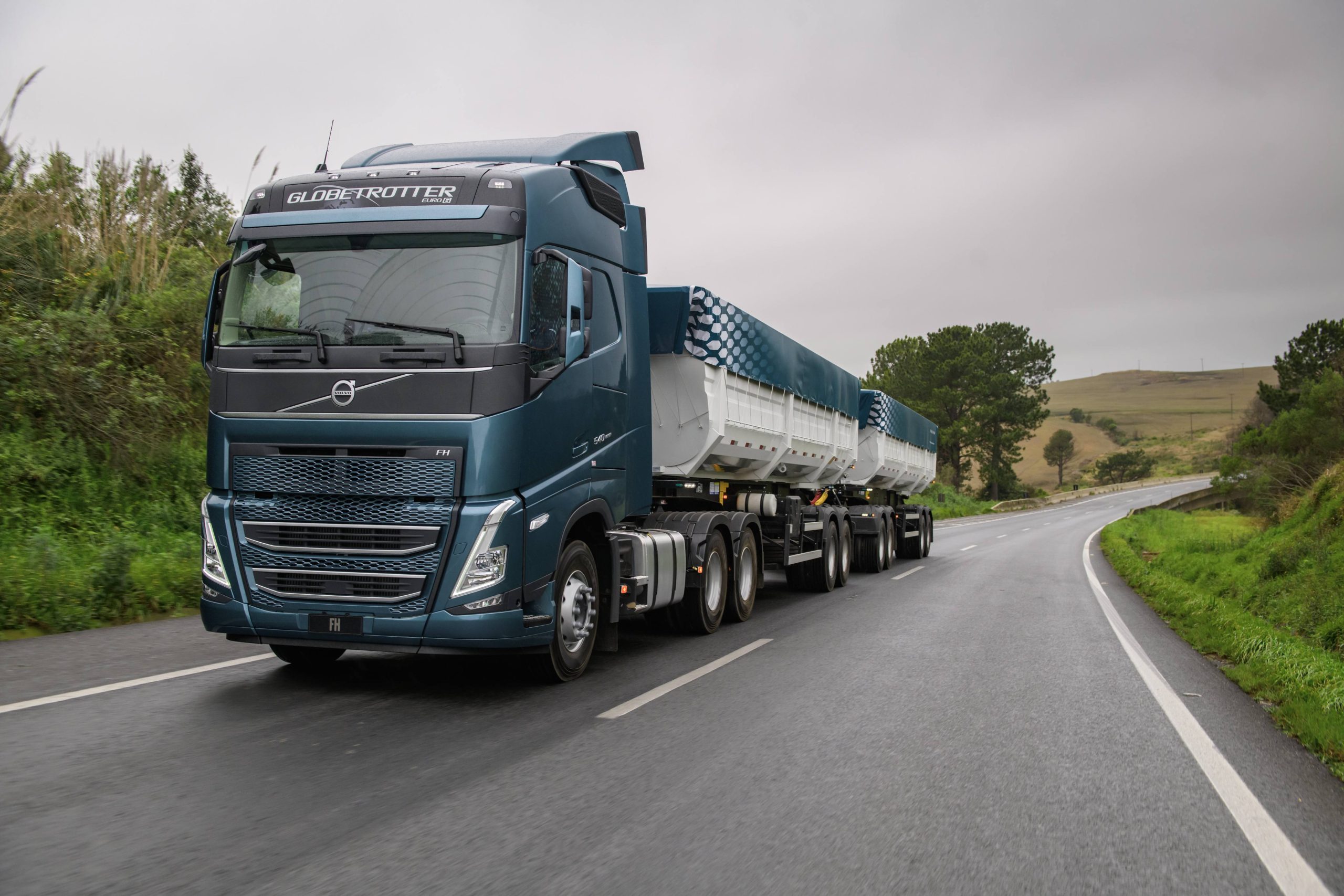 Volvo FH é o caminhão mais seguro do mundo